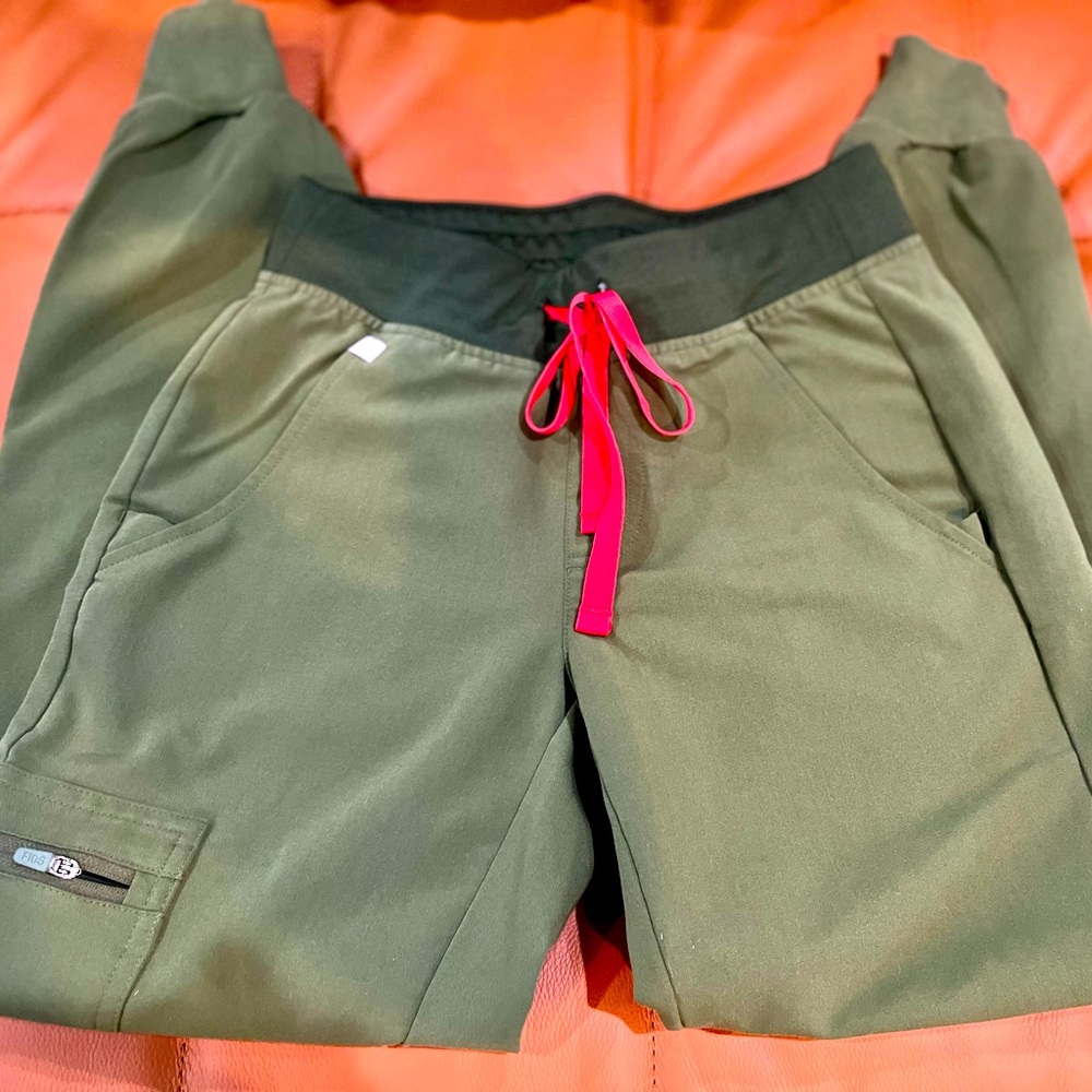 Women’s Figs Dark Olive Joggers XXS-P